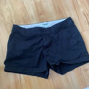 BUNDLE OLD NAVY SHORTS!!